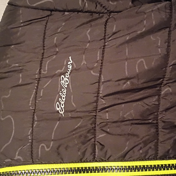 REVERSABLE Eddie Bauer Kids Puffer Jacket in Black with Yellow Accents - Picture 2 of 6